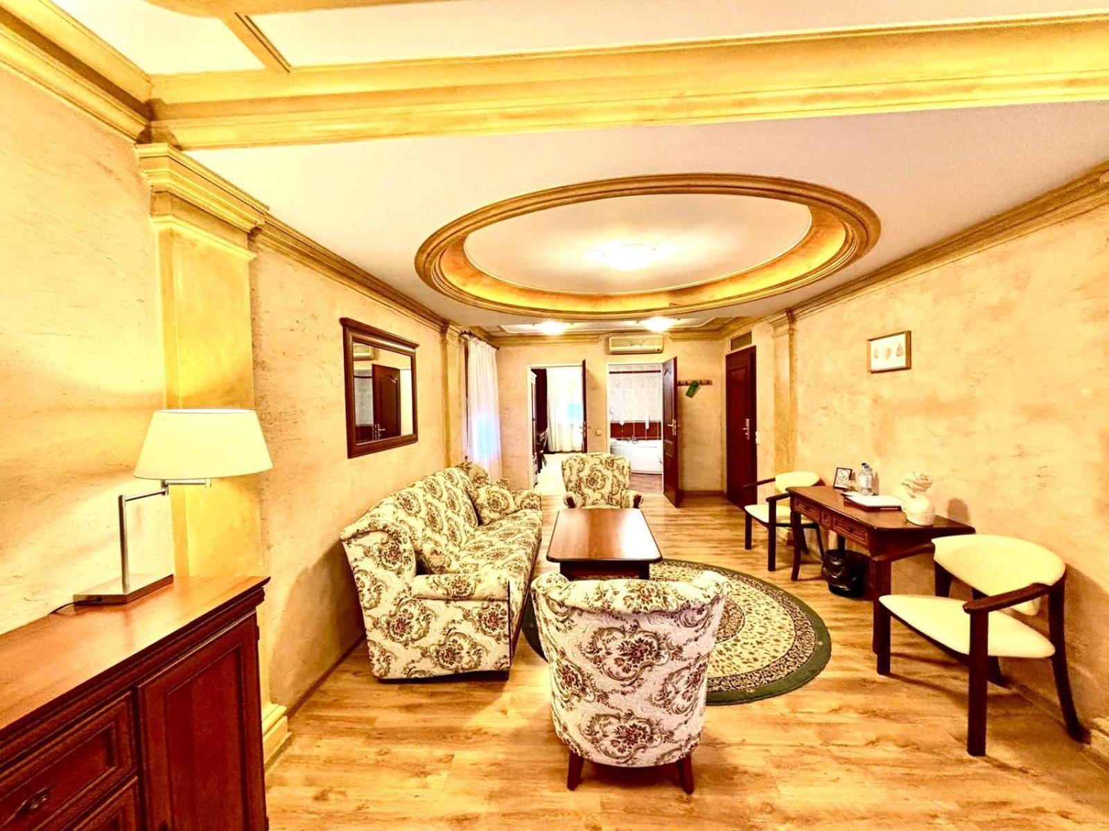 Cumulus Hotel Бендзин Экстерьер фото
